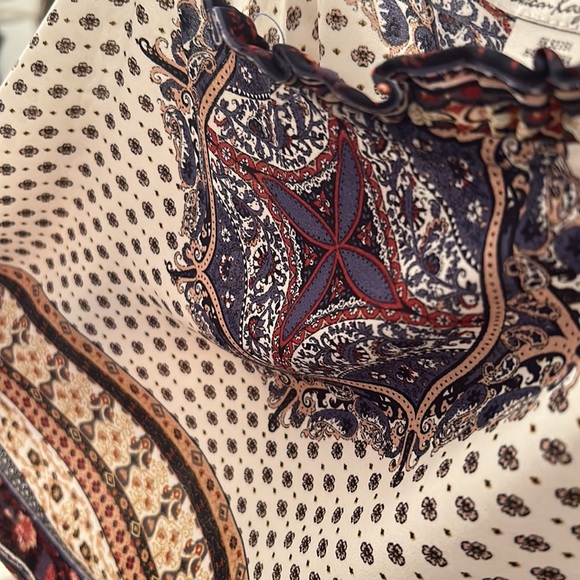 Patterned American Rag Blouse - Picture 6 of 7